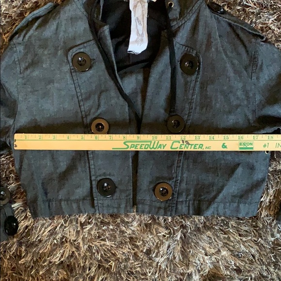 Ya Cropped Black Denim Jacket Size Large 🦋 3/$25 - Picture 5 of 6